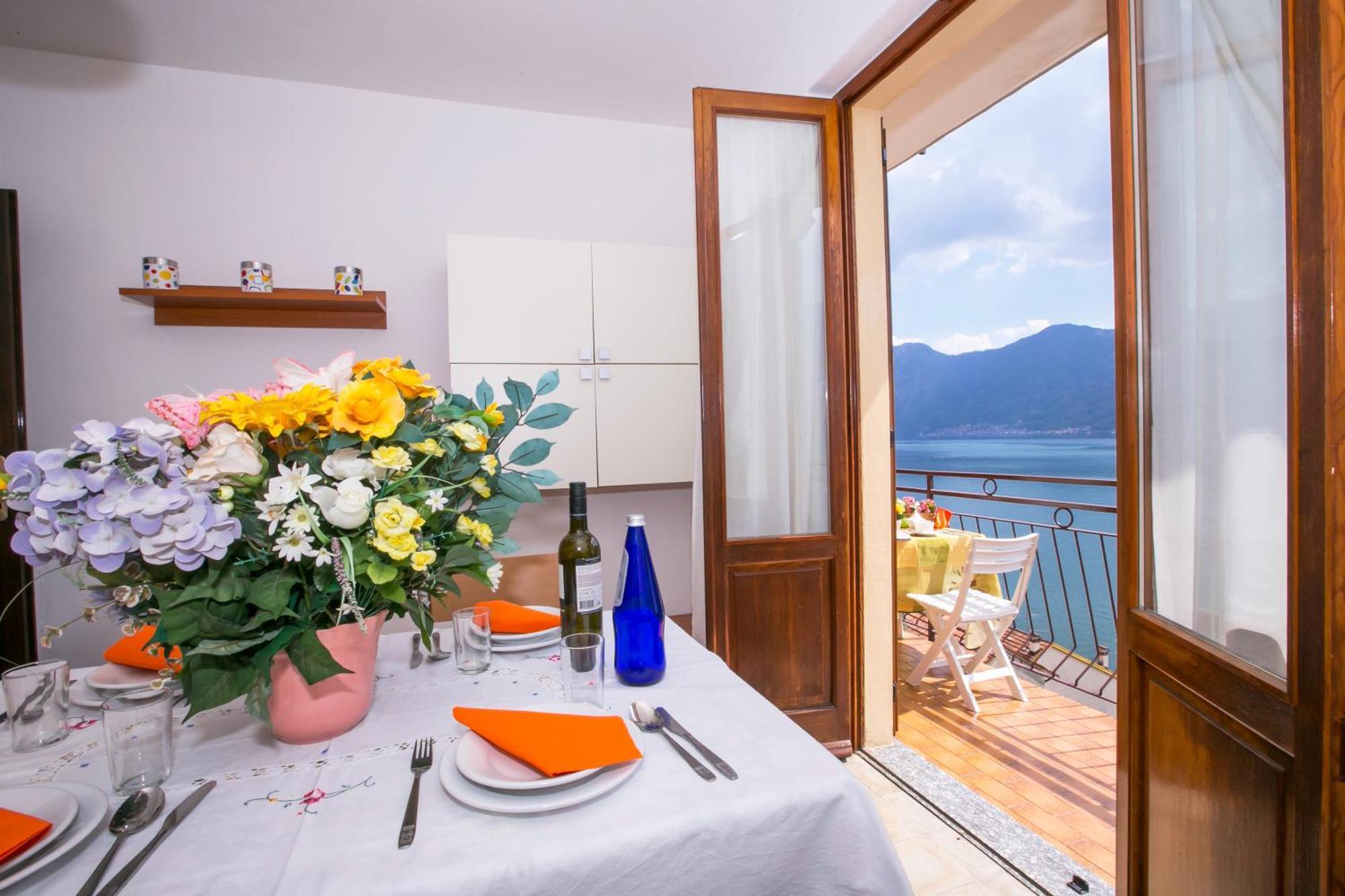 Bella Lake View Colonno Екстер'єр фото